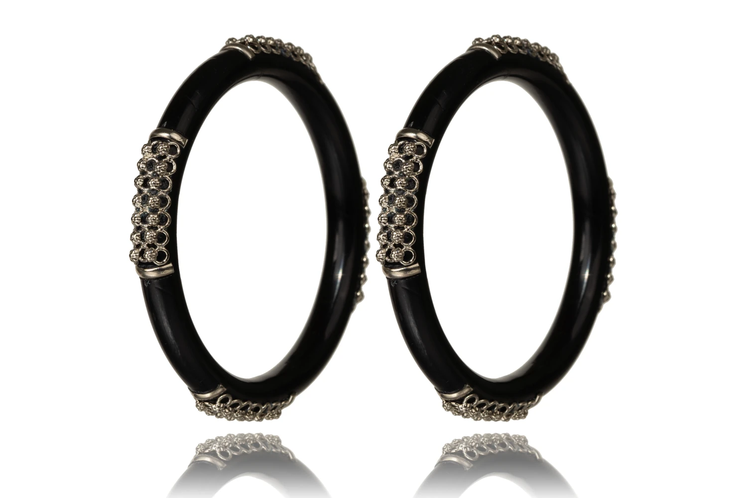 Jali Pola Black